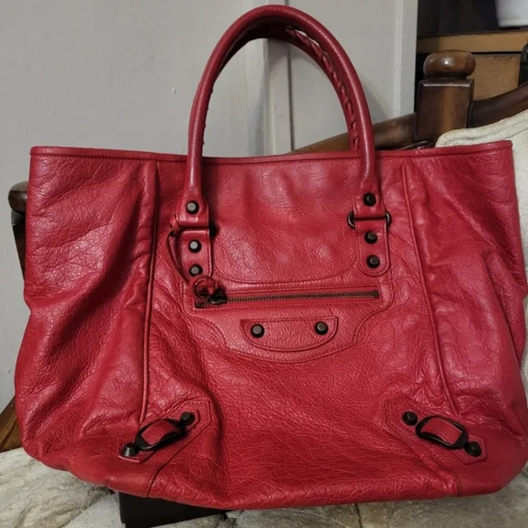 Authentic - Picture 9 of 14